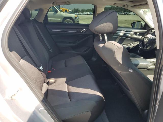 1HGCV1F44JA126891 - 2018 HONDA ACCORD EX 银色 照片 11