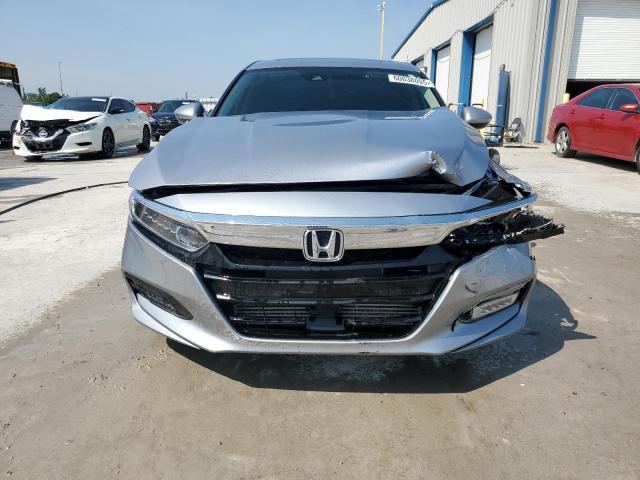 1HGCV1F44JA126891 - 2018 HONDA ACCORD EX 银色 照片 5