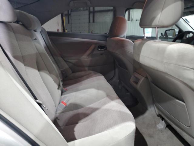 4T1BF3EK2BU655982 - 2011 TOYOTA CAMRY BASE SILVER photo 10