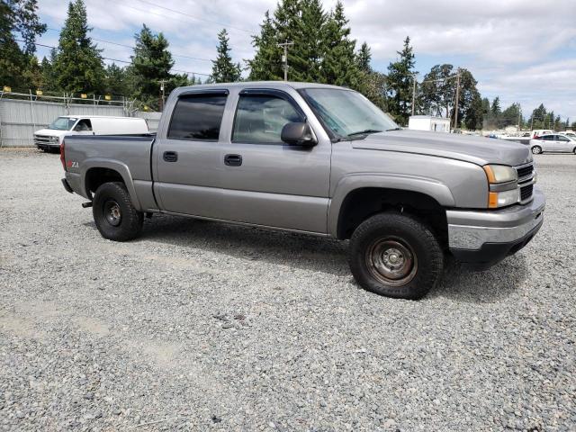 2GCEK13Z771157765 - 2007 CHEVROLET SILVERADO K1500 CLASSIC CREW CAB SILVER photo 4