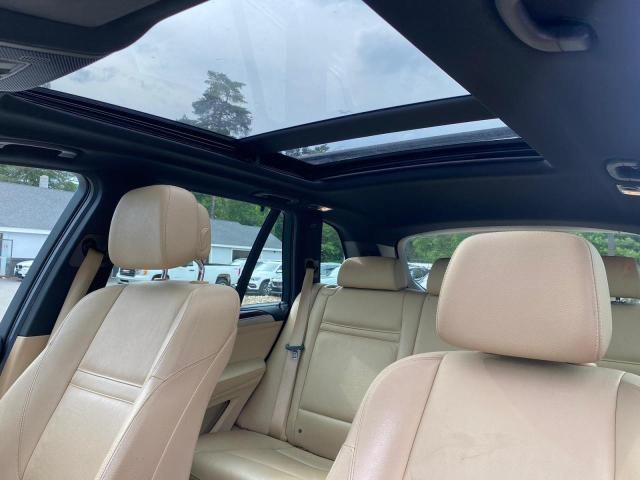 5UXZW0C58C0B90049 - 2012 BMW X5 XDRIVE35D SILVER photo 10