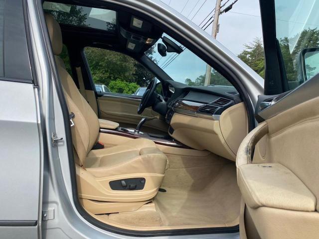 5UXZW0C58C0B90049 - 2012 BMW X5 XDRIVE35D SILVER photo 5