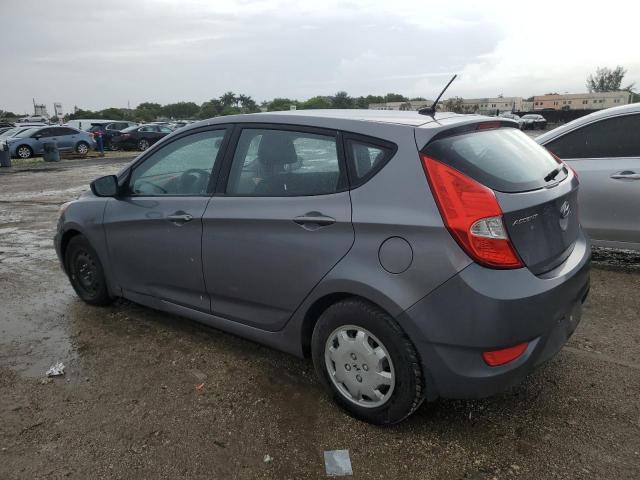 KMHCT5AE6FU215519 - 2015 HYUNDAI ACCENT GS GRAY photo 2