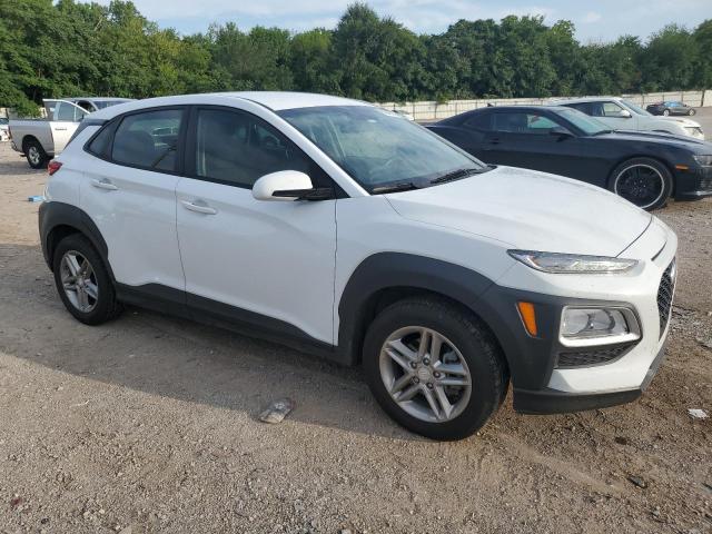 KM8K12AA0JU173094 - 2018 HYUNDAI KONA SE WHITE photo 4