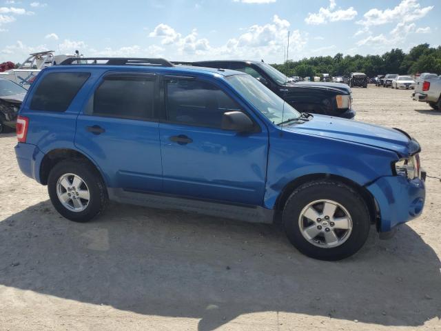 1FMCU9DGXBKA37265 - 2011 FORD ESCAPE XLT BLUE photo 4