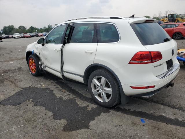 WVGFK9BP7CD001609 - 2012 VOLKSWAGEN TOUAREG V6 TDI WHITE photo 2