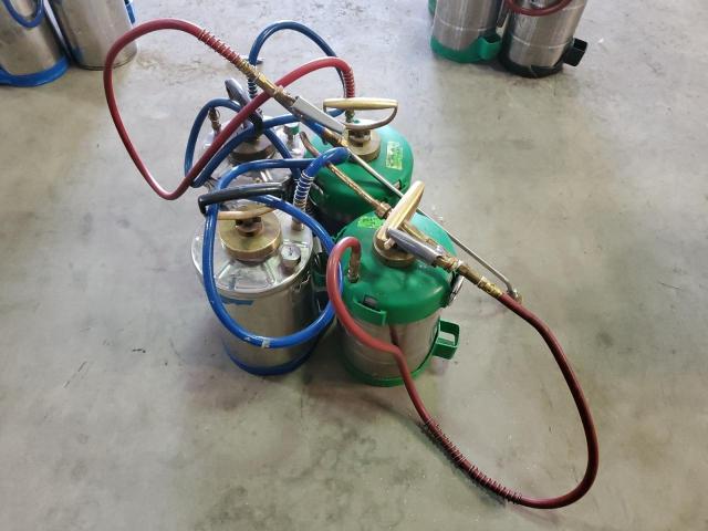 000001 - 2023 AMERICAN MOTORS PEST PUMP SILVER photo 3