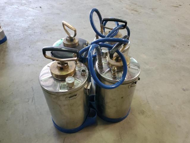 00002 - 2023 AMERICAN MOTORS PEST PUMP SILVER photo 3