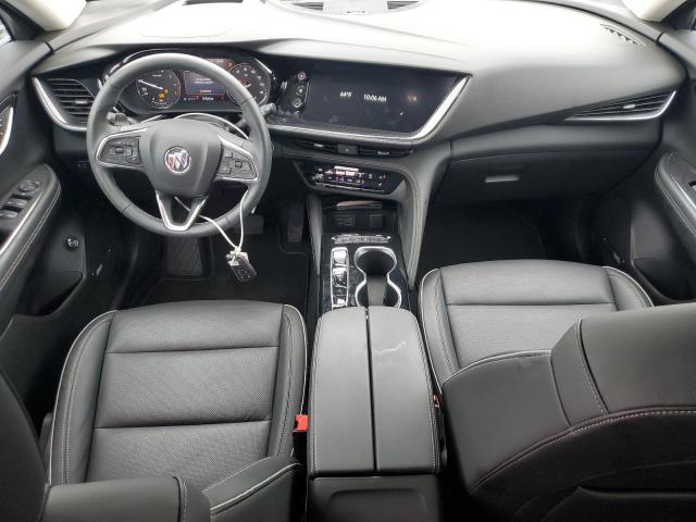 LRBFZPR49PD189473 - 2023 BUICK ENVISION ESSENCE Gümüş fotoğraf 8