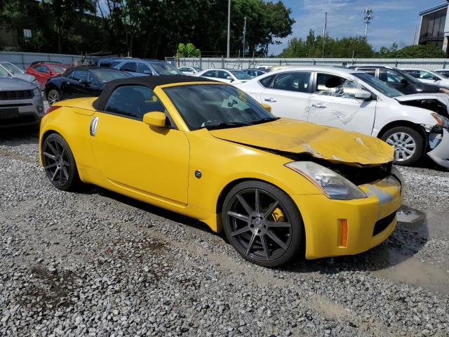 JN1AZ36AX5M755042 - 2005 NISSAN 350Z ROADSTER YELLOW photo 4