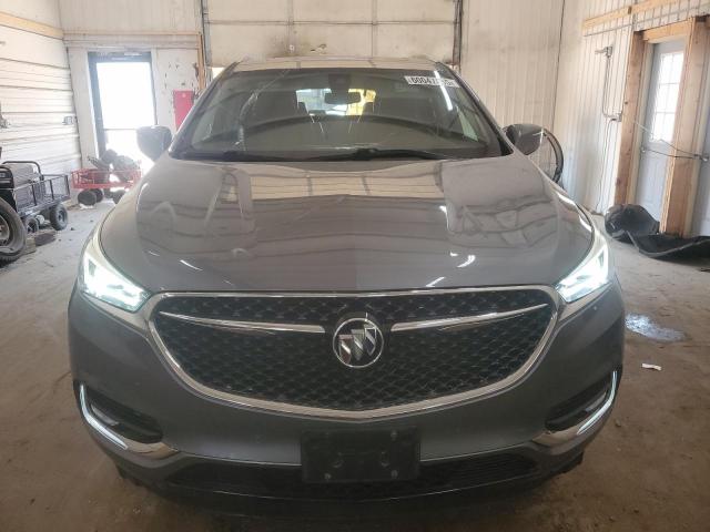 5GAEVCKW0JJ263953 - 2018 BUICK ENCLAVE AVENIR GRAY photo 5