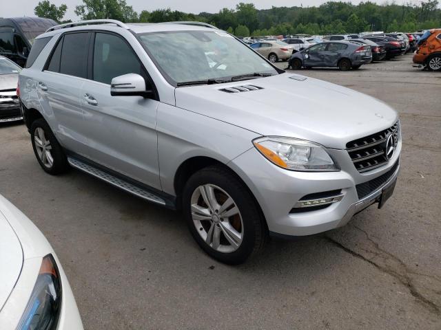 4JGDA5HB6DA233197 - 2013 MERCEDES-BENZ ML 350 4MATIC SILVER photo 4