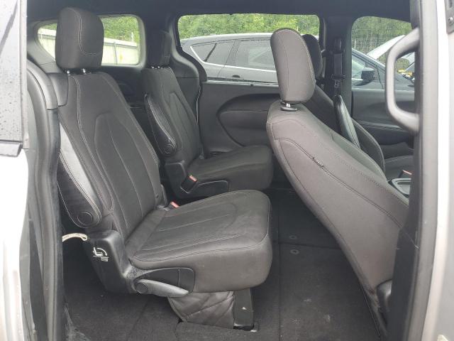 2C4RC1FG6JR227838 - 2018 CHRYSLER PACIFICA TOURING PLUS Արծաթագույն լուսանկար 11