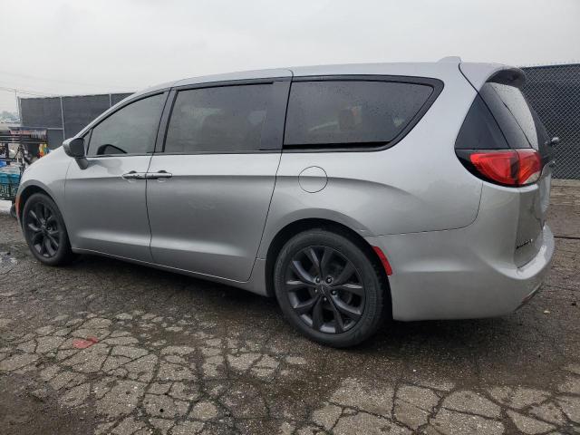 2C4RC1FG6JR227838 - 2018 CHRYSLER PACIFICA TOURING PLUS Արծաթագույն լուսանկար 2