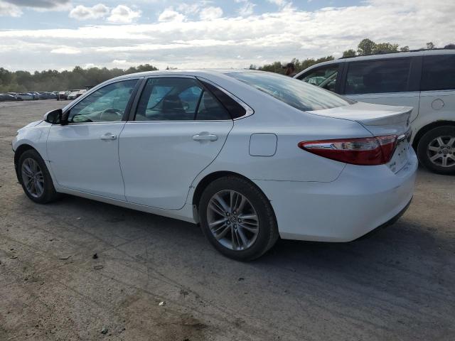 4T1BF1FK4GU198411 - 2016 TOYOTA CAMRY LE WHITE photo 2