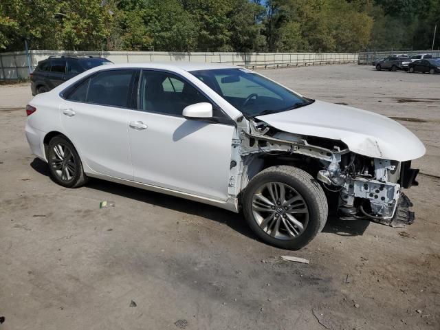 4T1BF1FK4GU198411 - 2016 TOYOTA CAMRY LE WHITE photo 4