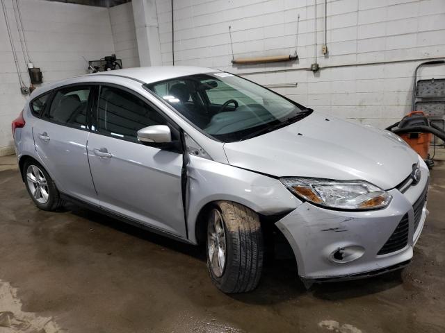 1FADP3K21DL298064 - 2013 FORD FOCUS SE SILVER photo 4