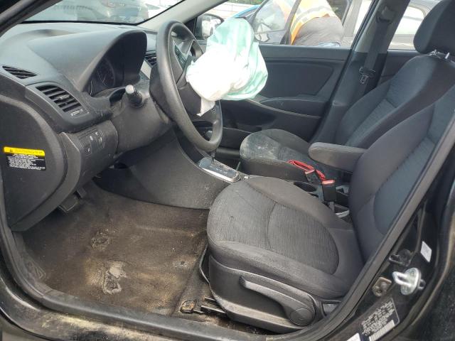 KMHCT5AE9HU364090 - 2017 HYUNDAI ACCENT SE BLACK photo 7
