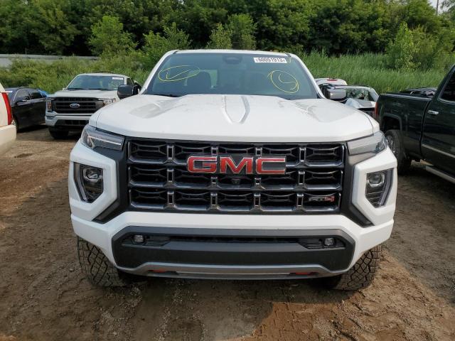 1GTP6DEK0P1170877 - 2023 GMC CANYON AT4 WHITE photo 5