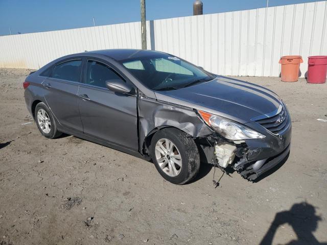 5NPEB4AC5DH578815 - 2013 HYUNDAI SONATA GLS GRAY photo 4