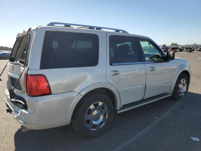 5LMFU285X5LJ17139 - 2005 LINCOLN NAVIGATOR CREAM photo 3