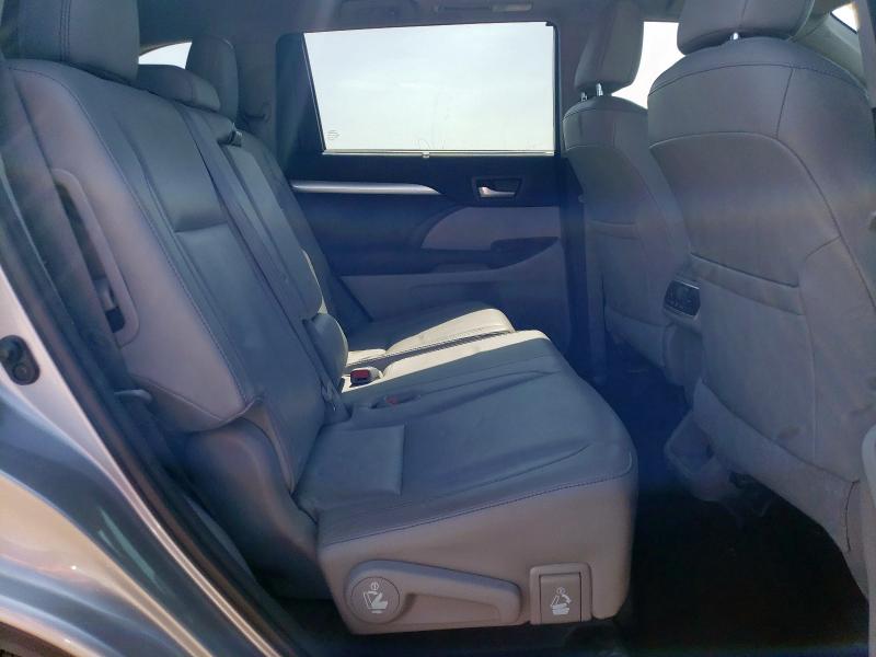 5TDKKRFH8FS050591 - 2015 TOYOTA HIGHLANDER XLE GRAY photo 11