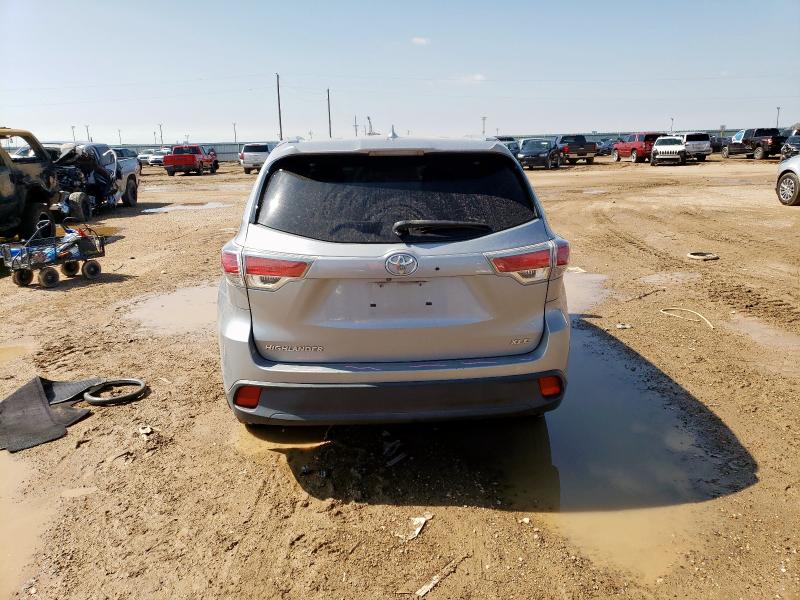 5TDKKRFH8FS050591 - 2015 TOYOTA HIGHLANDER XLE GRAY photo 6