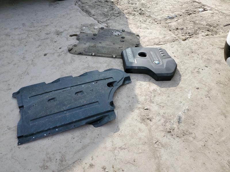 5UXTR7C50KLE94138 - 2019 BMW X3 SDRIVE30I WHITE photo 12