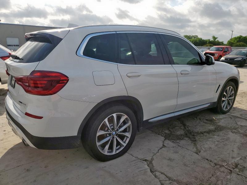 5UXTR7C50KLE94138 - 2019 BMW X3 SDRIVE30I WHITE photo 3