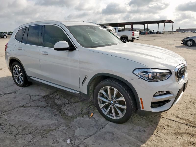 5UXTR7C50KLE94138 - 2019 BMW X3 SDRIVE30I WHITE photo 4