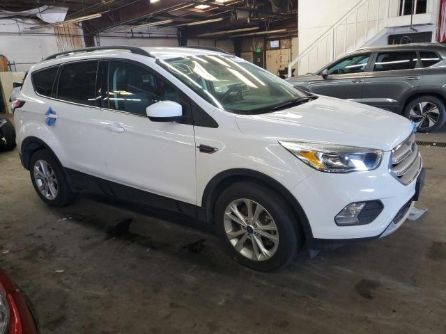 1FMCU9GD4JUD23584 - 2018 FORD ESCAPE SE WHITE photo 4