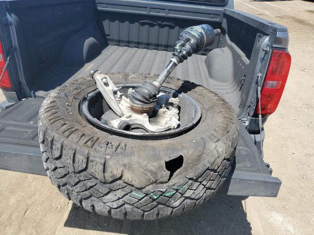 1GCGTEEN3M1114744 - 2021 CHEVROLET COLORADO ZR2 GRAY photo 12