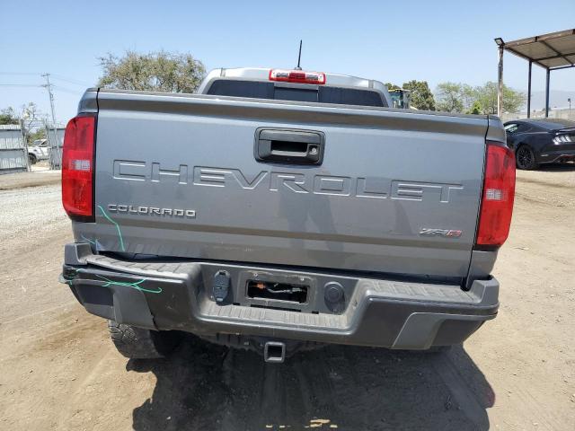 1GCGTEEN3M1114744 - 2021 CHEVROLET COLORADO ZR2 GRAY photo 6