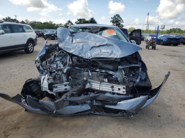 5YFEPMAE6NP387590 - 2022 TOYOTA COROLLA LE BLUE photo 5