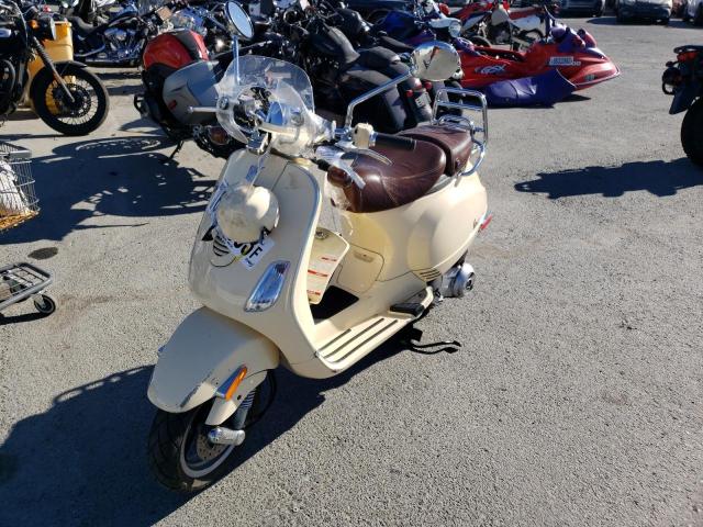 ZAPM448F595502362 - 2009 VESPA LX 150 CREAM photo 2