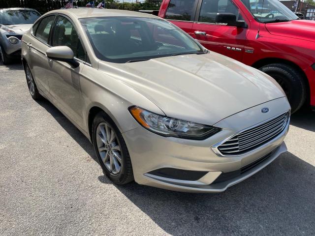 3FA6P0H73HR159958 - 2017 FORD FUSION SE TAN photo 1