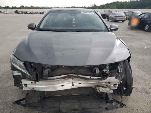 4T1C11AK1LU875130 - 2020 TOYOTA CAMRY LE GRAY photo 5