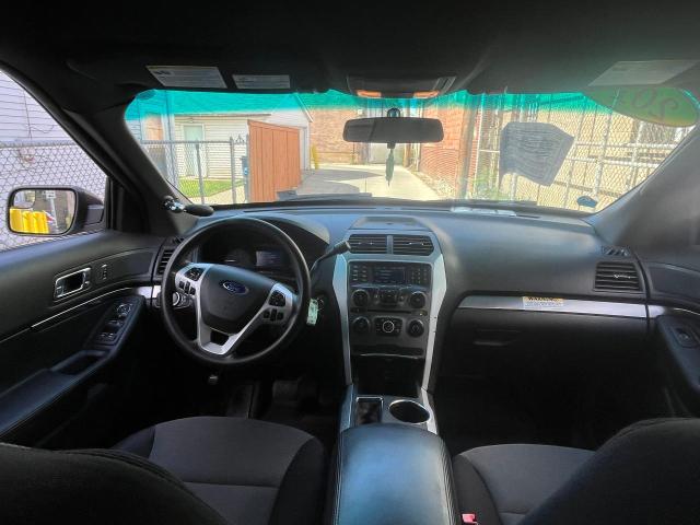 1FM5K8AR2EGA92864 - 2014 FORD EXPLORER POLICE INTERCEPTOR SILVER photo 9