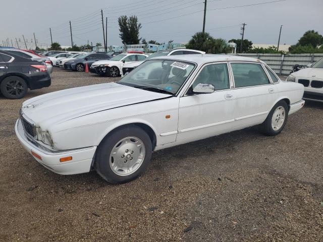 SAJHX6247VC795475 - 1997 JAGUAR XJ6 L WHITE photo 1