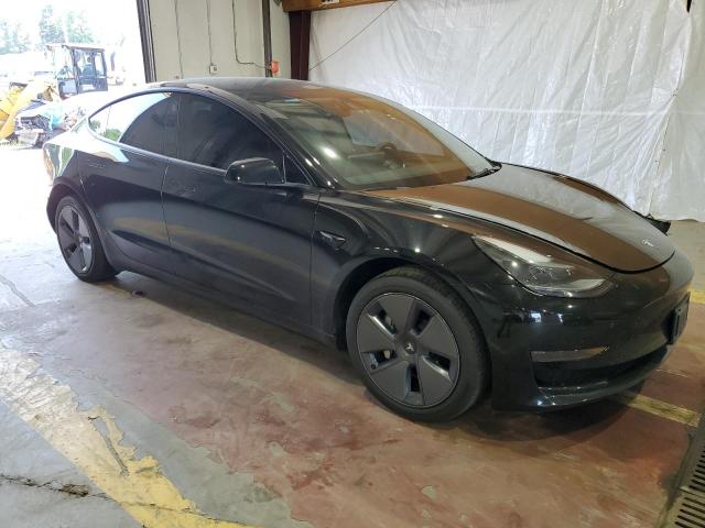 5YJ3E1EA4NF319495 - 2022 TESLA MODEL 3 BLACK photo 4