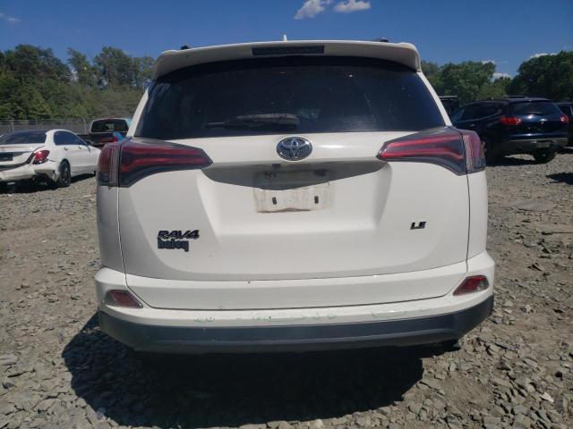 JTMZFREV2GJ075527 - 2016 TOYOTA RAV4 LE WHITE photo 6