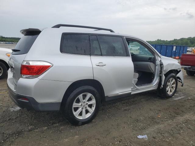 5TDZA3EH3DS043478 - 2013 TOYOTA HIGHLANDER BASE SILVER photo 3