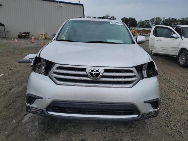 5TDZA3EH3DS043478 - 2013 TOYOTA HIGHLANDER BASE SILVER photo 5