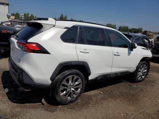 2T3R1RFV5LW101191 - 2020 TOYOTA RAV4 XLE WHITE photo 3