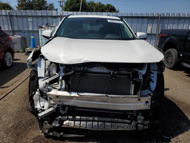 2T3R1RFV5LW101191 - 2020 TOYOTA RAV4 XLE WHITE photo 5