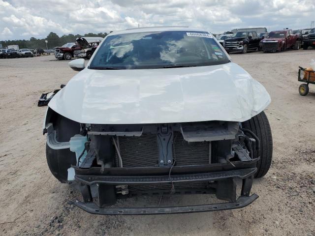 1VWMA7A38NC002632 - 2022 VOLKSWAGEN PASSAT R-LINE Weiß Foto 5