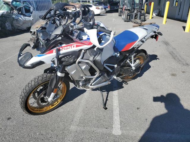 WB10M130XP6G94838 - 2023 BMW R 1250 GS ADVENTURE WHITE photo 2