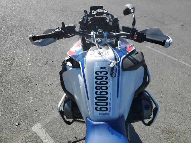 WB10M130XP6G94838 - 2023 BMW R 1250 GS ADVENTURE WHITE photo 5