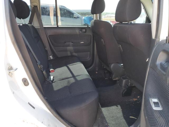 JTLKT334250216220 - 2005 TOYOTA SCION XB WHITE photo 10