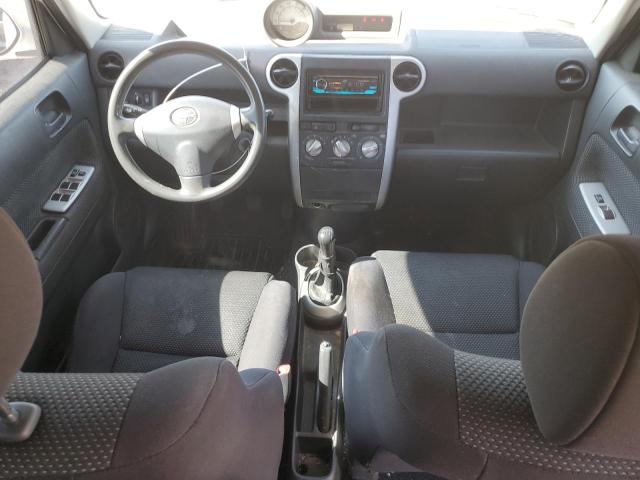 JTLKT334250216220 - 2005 TOYOTA SCION XB WHITE photo 8